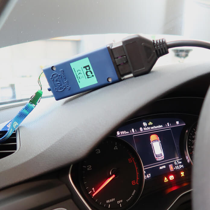 Foto von VCDS Diagnosestecker